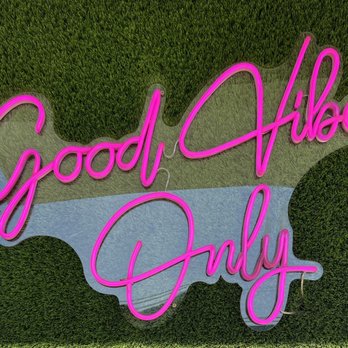 The Groovy Nomad - Hotels Near Me - Trenton, Georgia The Groovy Nomad - Hotels Near Me - Trenton, Georgia
