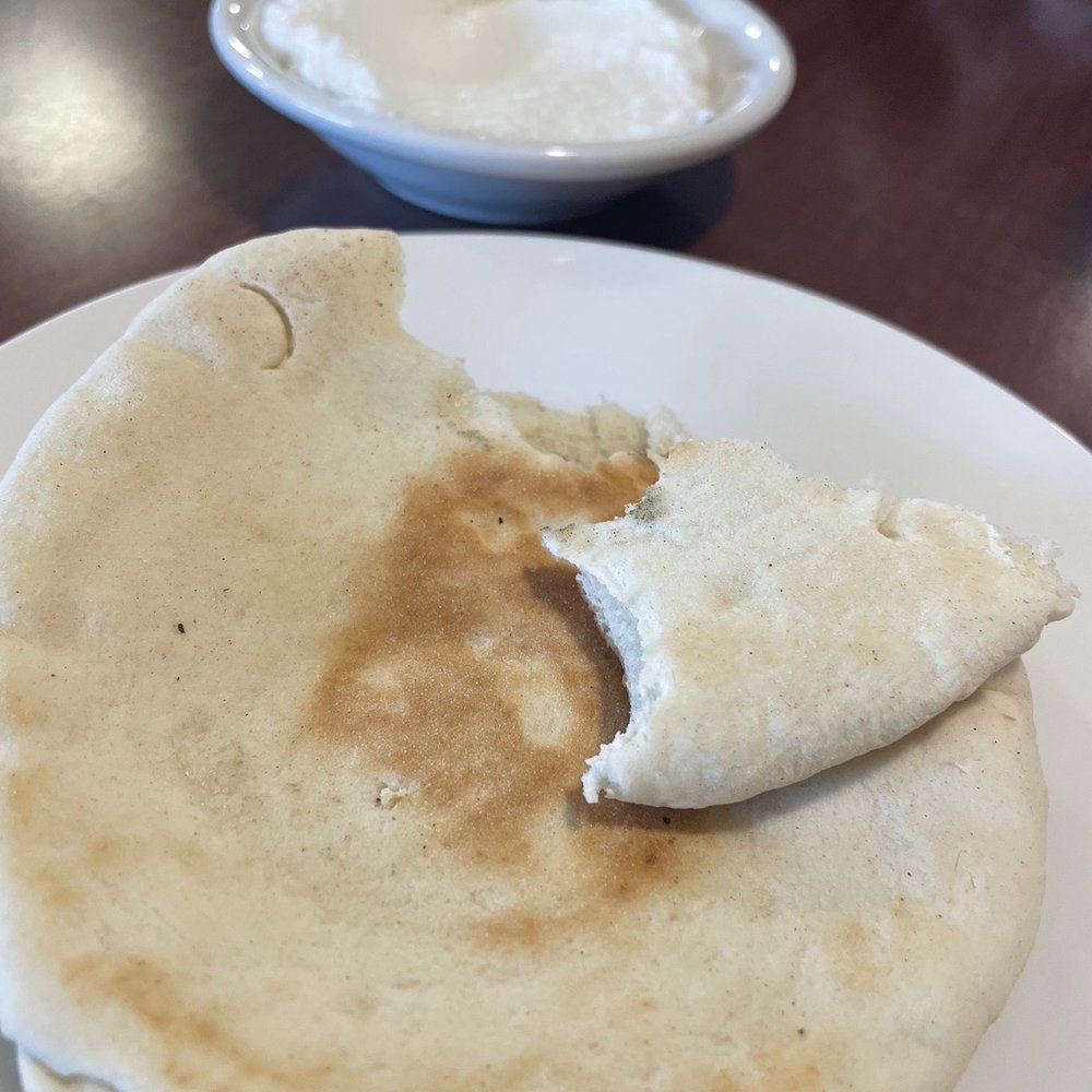 Taza Fresh Grill - Warm bread with the best garlic dip! - Mediterranean Near Me - Southgate, Michigan