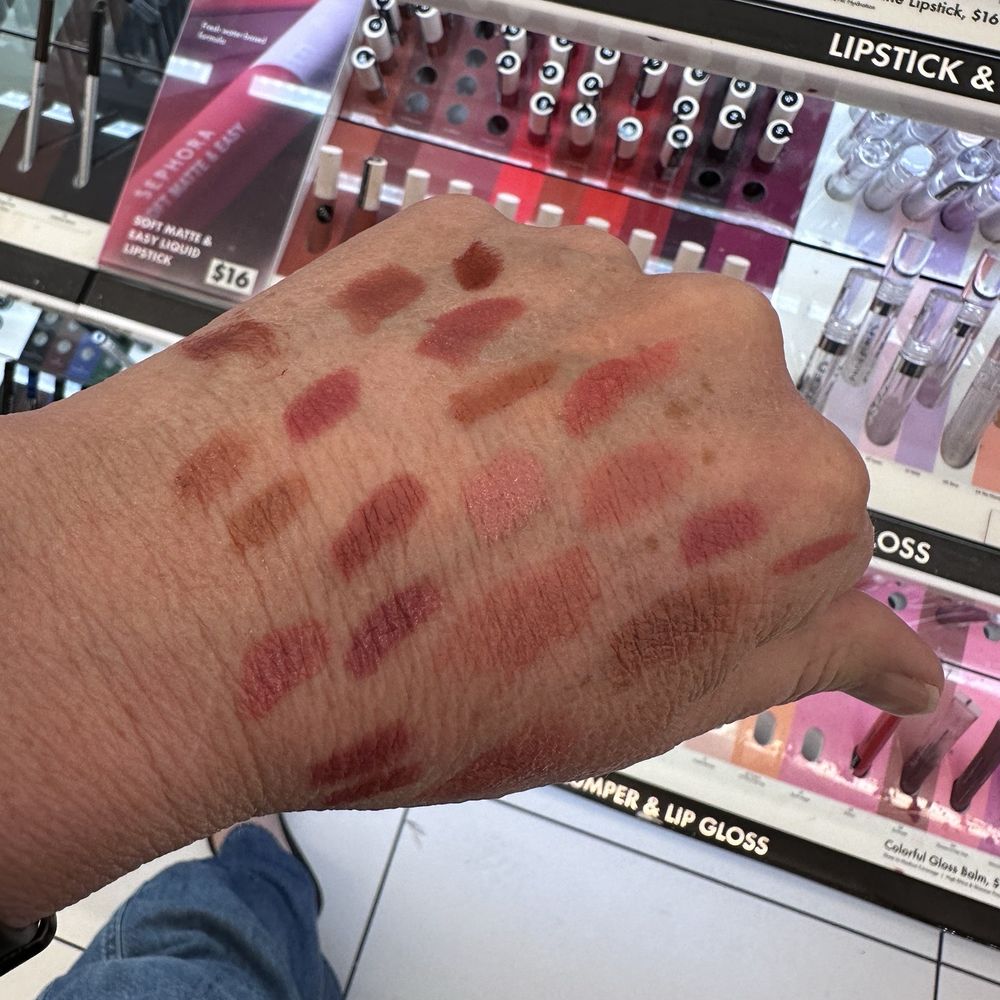 My quest for a perfect everyday shade. My quest for a perfect everyday shade.