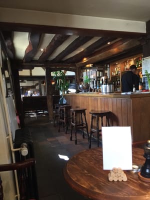 The White Hart at Fyfield by null