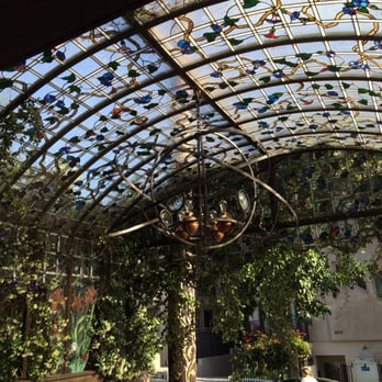 Petit Ermitage - Entry to the hotel - Hotels Near Me - West Hollywood, California