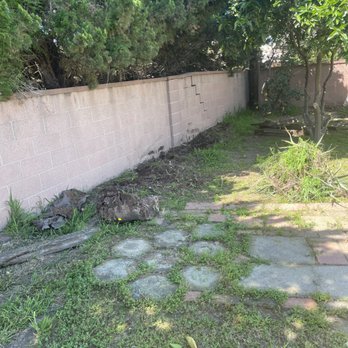 SOS Fencing - Cracked wall pt.2 - Masonry/Concrete Near Me - Norwalk, California SOS Fencing - Cracked wall pt.2 - Masonry/Concrete Near Me - Norwalk, California