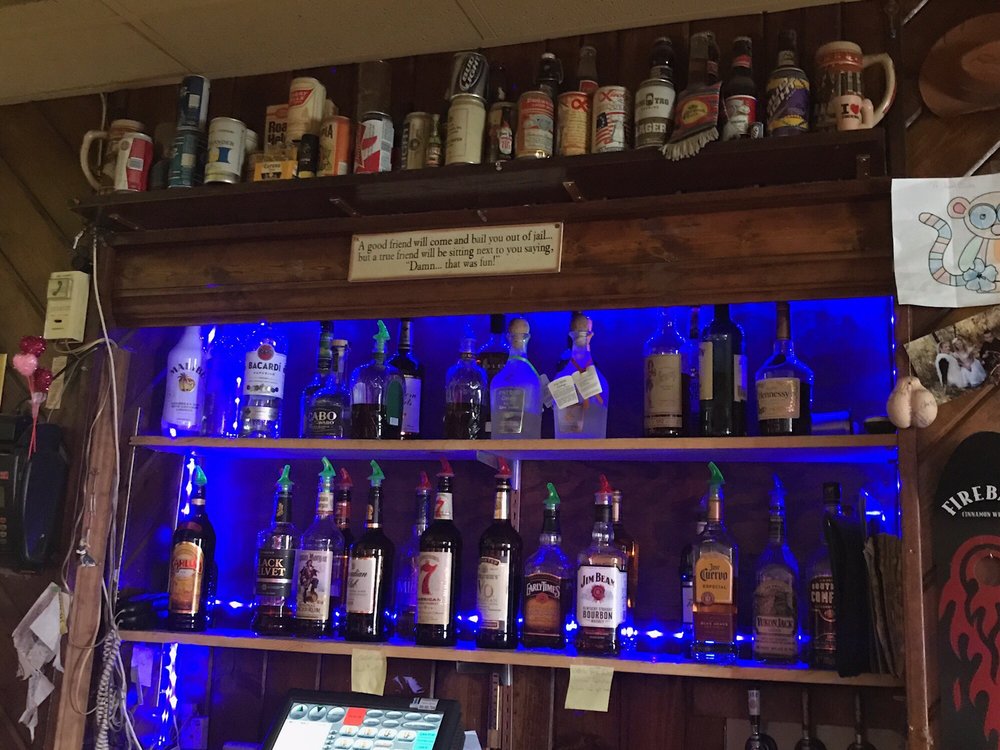 Lee's 27th St Saloon