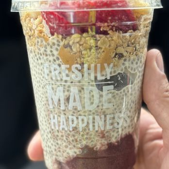 Nekter Juice Bar - CUSTOM PARFAIT !!!! - Juice Bars & Smoothies Near Me - Whittier, California