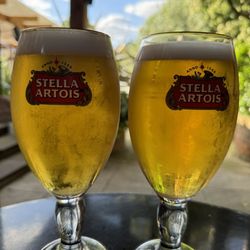 Bulstrode Pub - Great draught prices!
