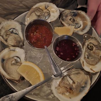 Essex - Half dozen of oysters - Bars Near Me - New York, New York