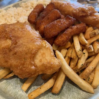 California Fish Grill - CALAMARI & BATTERED FISH - Seafood Near Me - El Cerrito, California California Fish Grill - CALAMARI & BATTERED FISH - Seafood Near Me - El Cerrito, California