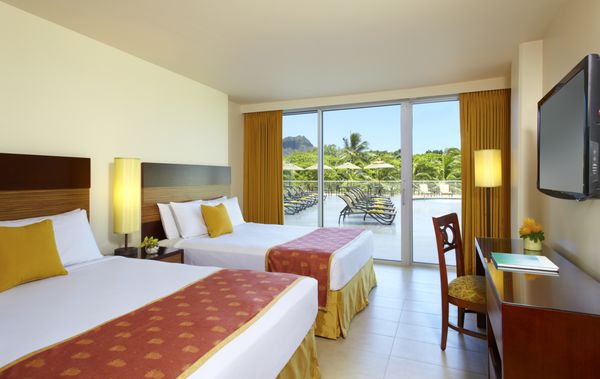 Park Shore Waikiki Hotel by null