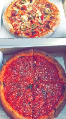 Dough Box Deep Dish & Pan Pizza by null