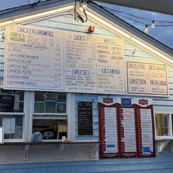 Daisy’s Chicken and Ice Cream