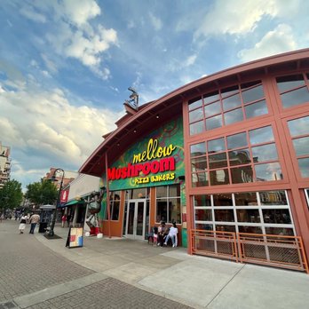 Mellow Mushroom - front of restaurant - Bars Near Me - Branson, Missouri