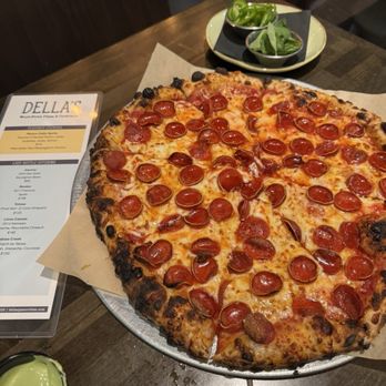 Della's - Pizza Near Me - Paso Robles, California Della's - Pizza Near Me - Paso Robles, California
