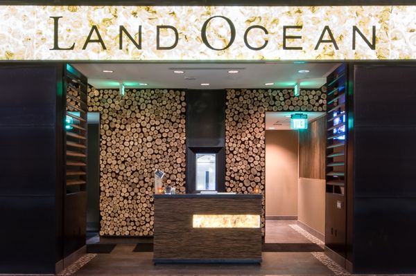 Land Ocean Restaurant Roseville by null