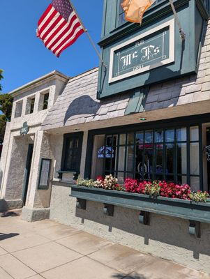 McP's Irish Pub by null