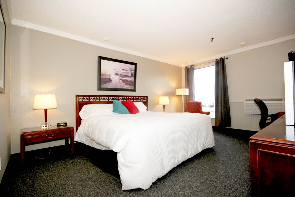 CITY MOTEL Updated August 2024 42 Photos 1216 Regent Street