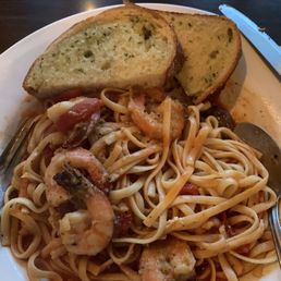 Spicy Prawns Linguine
