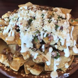 Nachos De Pollo / Nachos with Chicken
