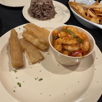 Coco Bongo - Camarones y yuca - Mexican Near Me - Downey, California