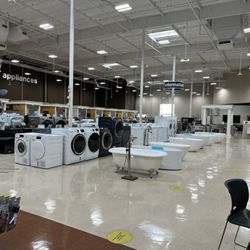 Pacific Sales Kitchen & Bath - Store floor