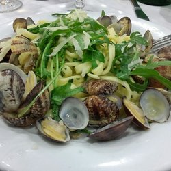 La Domiziana - Scialatielli alle vongole rucola e grana