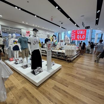 Uniqlo - Women's Clothing Near Me - Chicago, Illinois Uniqlo - Women's Clothing Near Me - Chicago, Illinois