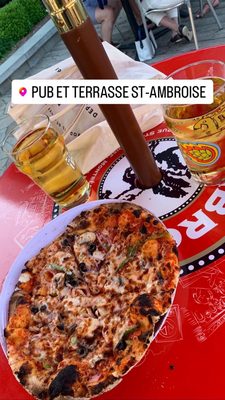 Terrasse St-Ambroise by null