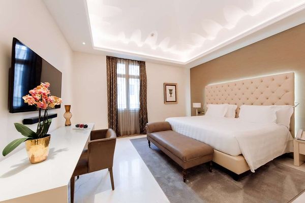 Aleph Rome Hotel, Curio Collection by Hilton by null