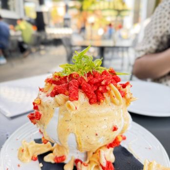 The Attic - Mac & Cheetos - Breakfast & Brunch Near Me - Long Beach, California The Attic - Mac & Cheetos - Breakfast & Brunch Near Me - Long Beach, California