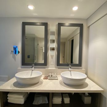 Kimpton EPIC Hotel - Hotels Near Me - Miami, Florida Kimpton EPIC Hotel - Hotels Near Me - Miami, Florida