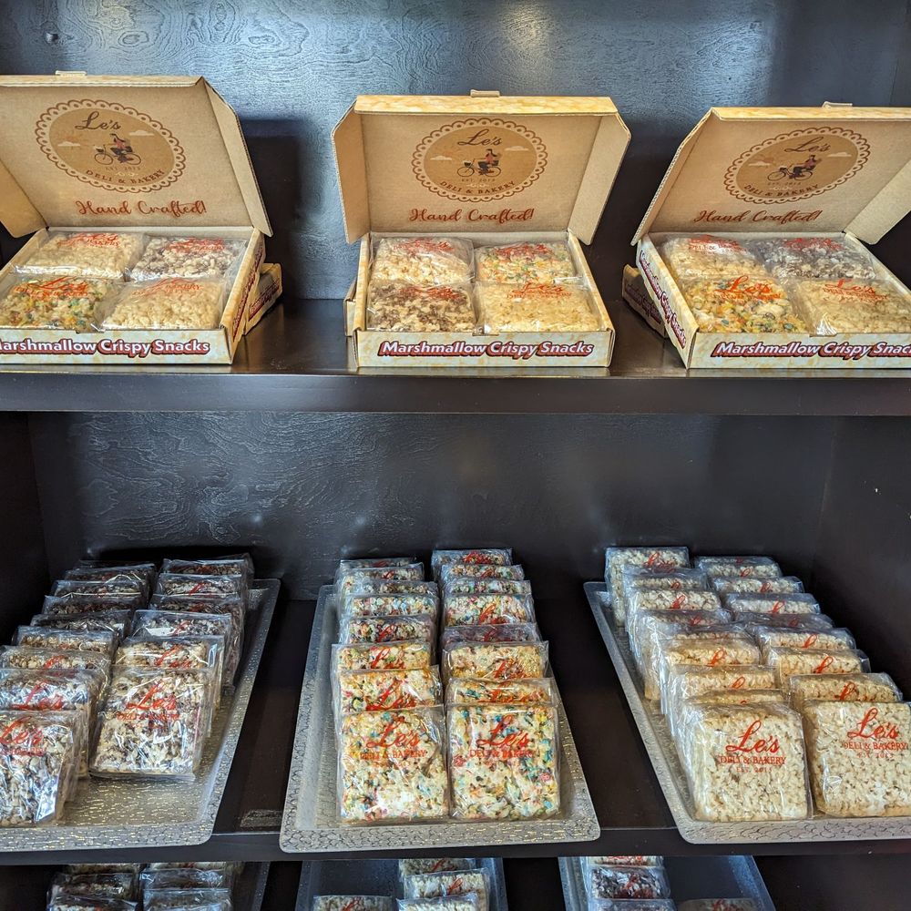 Le's Deli & Bakery - Delicious assorted homemade rice crispy treats - Vietnamese Near Me - Seattle, Washington Le's Deli & Bakery - Delicious assorted homemade rice crispy treats - Vietnamese Near Me - Seattle, Washington