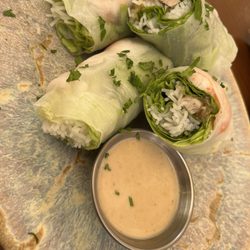 Bun Bo - Summer Rolls with Cashew Dip