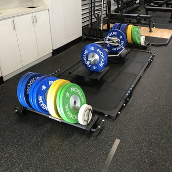 Prevail Strength & Conditioning - Deadlift & Olympic lifting platforms with competition bumper plates - Gyms Near Me - Laguna Beach, California Prevail Strength & Conditioning - Deadlift & Olympic lifting platforms with competition bumper plates - Gyms Near Me - Laguna Beach, California