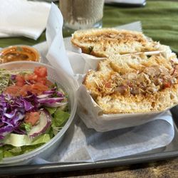 RHW Retail & Vegan Cafe - Jerk Chk N Hot Sandwich