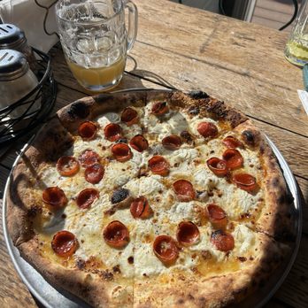 Groundling Pizza - Milk n honey add pepp - Pizza Near Me - Gold Beach, Oregon Groundling Pizza - Milk n honey add pepp - Pizza Near Me - Gold Beach, Oregon