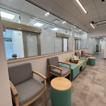 Centre dentaire Les Cours - Cosmetic Dentists Near Me - Montreal, Quebec Centre dentaire Les Cours - Cosmetic Dentists Near Me - Montreal, Quebec