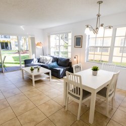 Courtside Villas