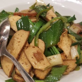 Mama Chang - Smoked pork belly with Chinese leek and smoked tofu - Chinese Near Me - Fairfax, Virginia