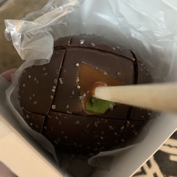 The Chocolate Crocodile - Dark chocolate sea salt caramel apple - Chocolatiers & Shops Near Me - Huntsville, Alabama The Chocolate Crocodile - Dark chocolate sea salt caramel apple - Chocolatiers & Shops Near Me - Huntsville, Alabama