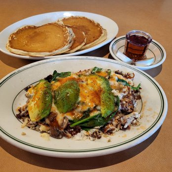 Crystal Creek Cafe - Popeye scramble with egg whites and - Breakfast & Brunch Near Me - Bothell, Washington
