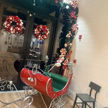Taste Italian Kitchen - Christmas decor - Italian Near Me - Ridgeland, Mississippi Taste Italian Kitchen - Christmas decor - Italian Near Me - Ridgeland, Mississippi