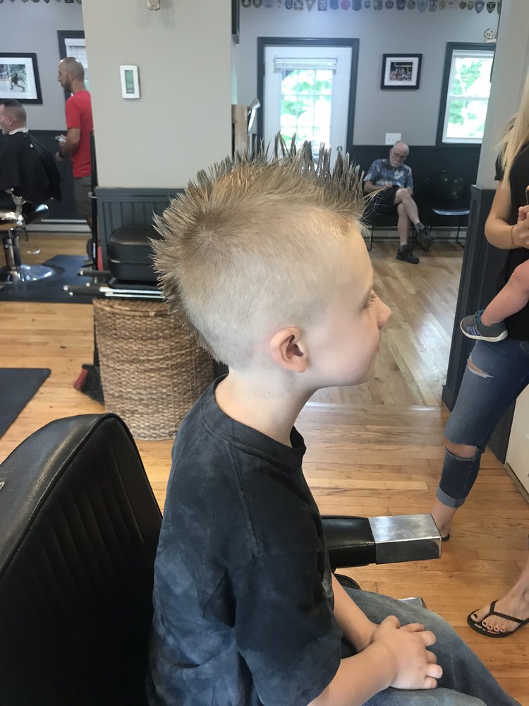 Nelson's Barber Shop Logo