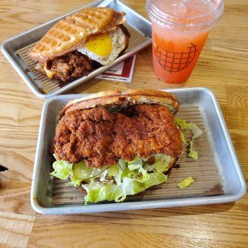 Bruxie - Holy Chicken! with Kickin' Nashville Hot and a strawberry lemonade - Breakfast & Brunch Near Me - Brea, California