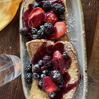 Mango's Breakfast Brunch - Very berry french toast - Breakfast & Brunch Near Me - Keller, Texas Mango's Breakfast Brunch - Very berry french toast - Breakfast & Brunch Near Me - Keller, Texas