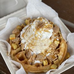 Waffle Sundae