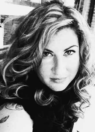 Jen Rothfeld - Salon Plaza Logo