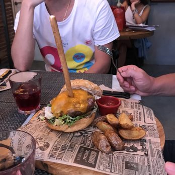 La Foga - Park burger (€12.5) - International Near Me - Barcelona, B