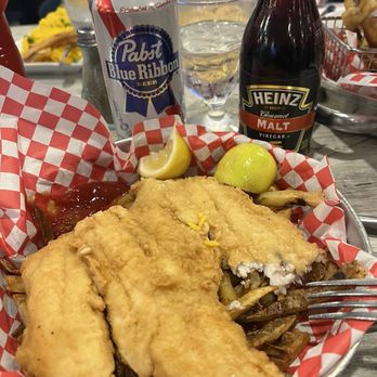 Point Lobster Bar & Grill - Fish and chips - Seafood Near Me - Point Pleasant Beach, New Jersey