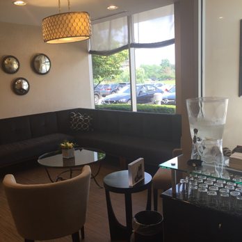 One Salon & Spa - Reception area. - Hair Salons Near Me - Oakbrook, Illinois