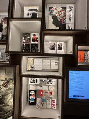 Bob Dylan Center by null