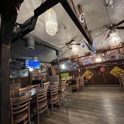 Knuk-N-Futz - Interior